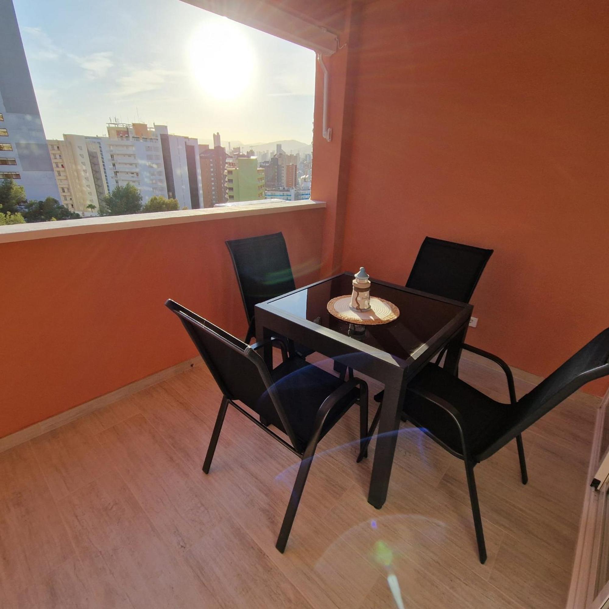 Golden Beach Apartament Бенидорм Экстерьер фото